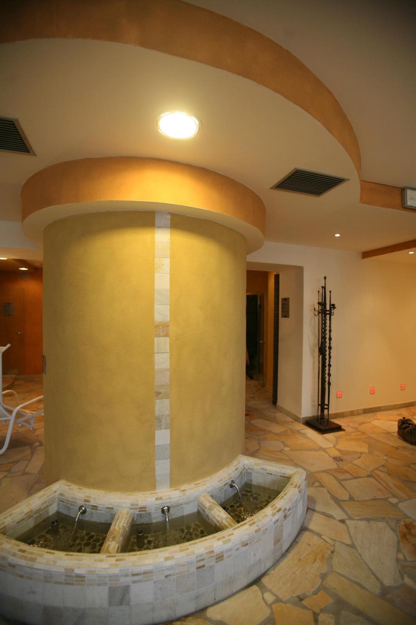 Hotel Sella Ronda Serenella Campitello di Fassa Εξωτερικό φωτογραφία