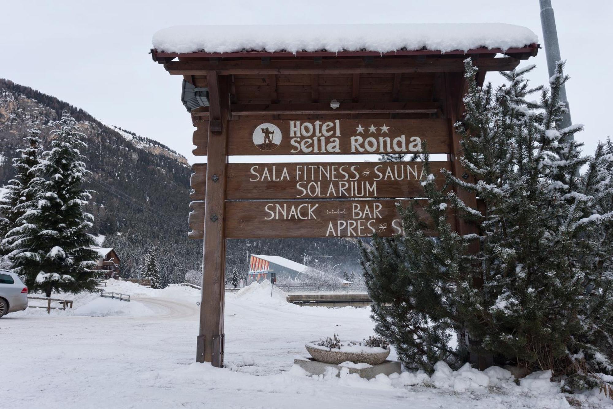 Hotel Sella Ronda Serenella Campitello di Fassa Εξωτερικό φωτογραφία